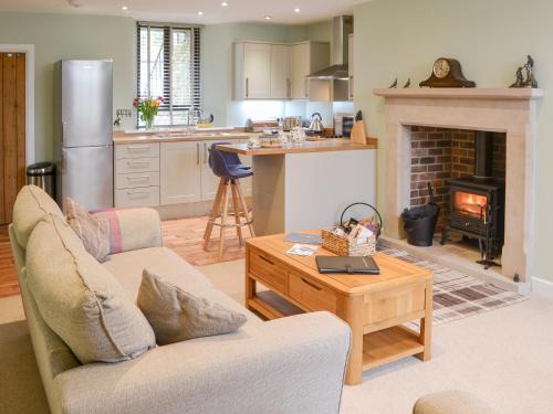 Rothbury House | Addycombe Cottage
