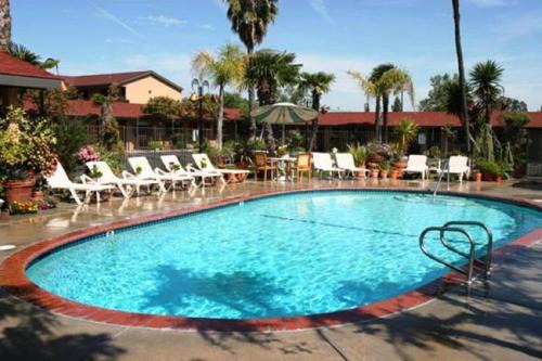 Paso Robles Hotel | Adelaide Inn