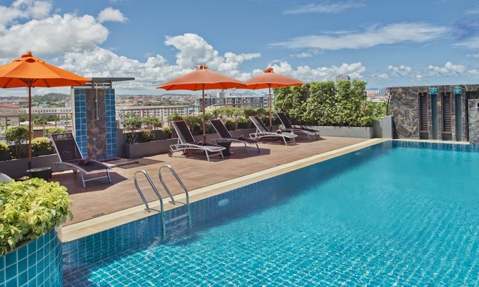 Central Pattaya Hotel | Adelphi Pattaya
