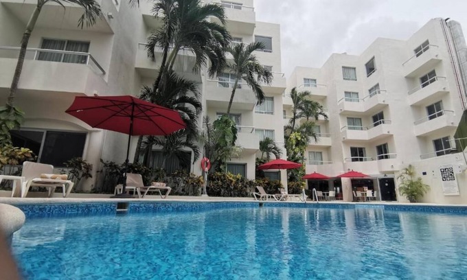 Downtown Cancun Hotel | Adhara Express