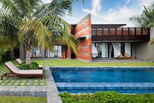 North Tongu House | Adido Riverfront