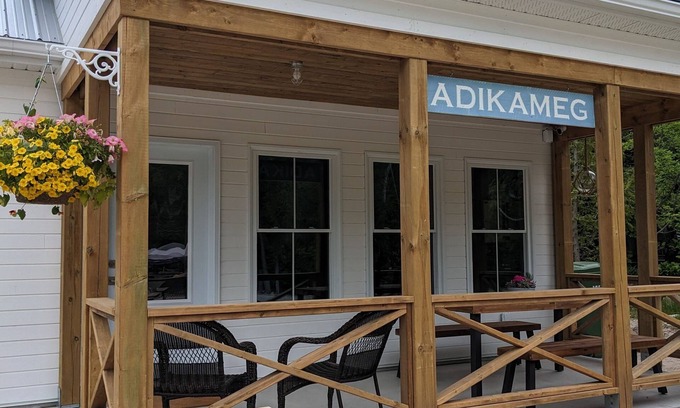 Sauble Beach Cottage | Adikameg Cottage - Sauble Beach