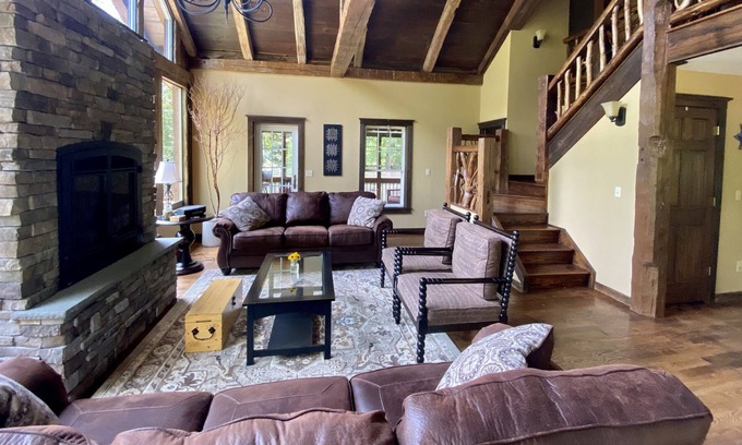 Hague Ski Chalet | Adirondack Chalet 2 miles from Hague Beach & Boat Launch on Lake George
