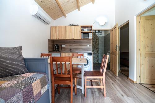 Tiszafured Apartment | Adlin