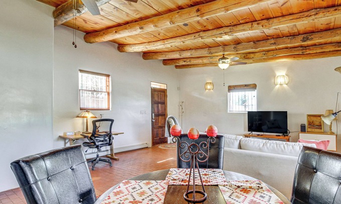 Alamedan Valley House | Adobe Home 8 Mi to Old Town Albuquerque!