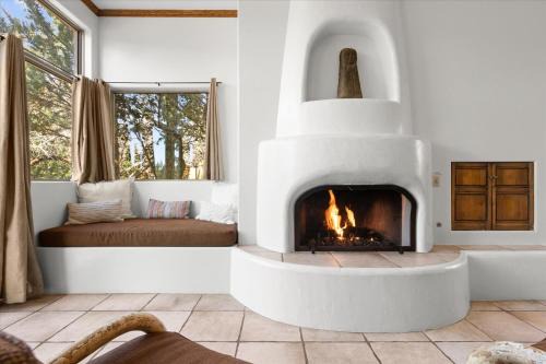 Oak Creek Villa | Adobe Village Villa with Private Patio - Sunset villa