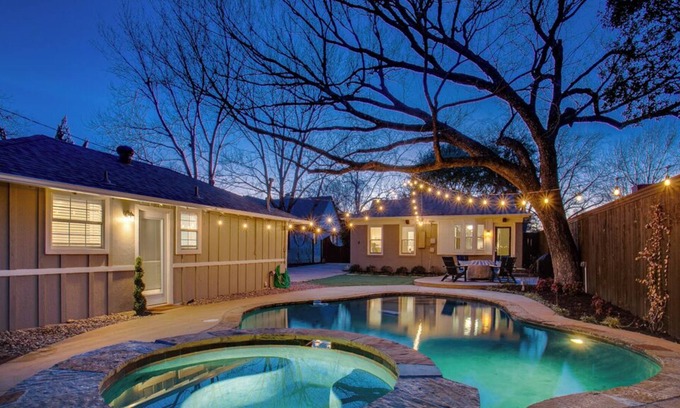 Kessler House | Adorable 1 Bedroom Guest House W/ Pool & Spa