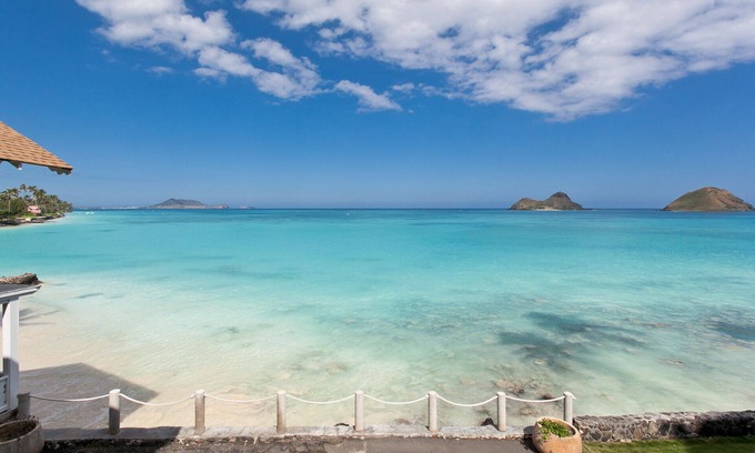 Lanikai House | Adorable Beachfront Home Located on Secluded White Sand Beach!