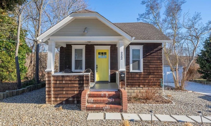 Cape May Court House House | Adorable Court House Cottage