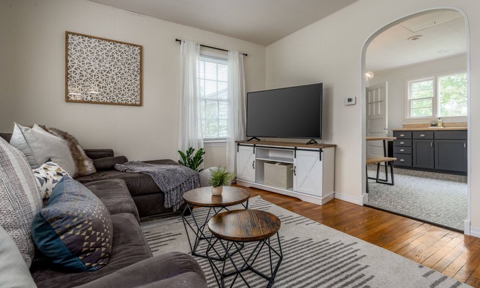 Sturgeon Bay House | Adorable character home! Near downtown Sturgeon Bay & Sunset Beach Park!