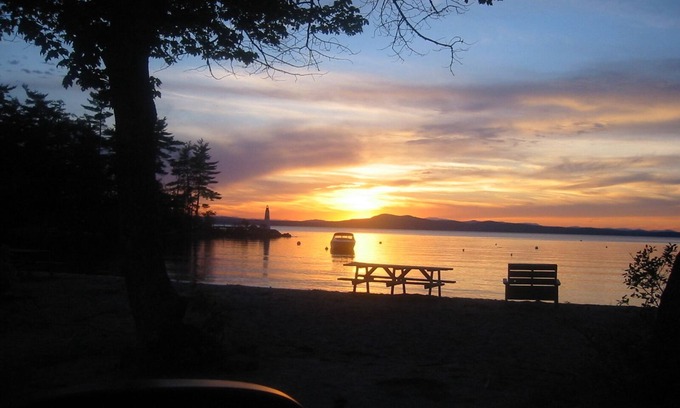 Standish Ski Chalet | Adorable cottage on beautiful Sebago Lake on Frye Island Maine!