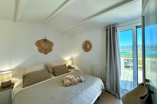 Santa Giulia House | Adorable duplex vue mer 5 min à pied de Santa Giulia