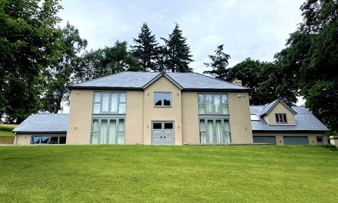 Kingston St Mary Cabin | Adorable one bedroom lodge with outstanding views