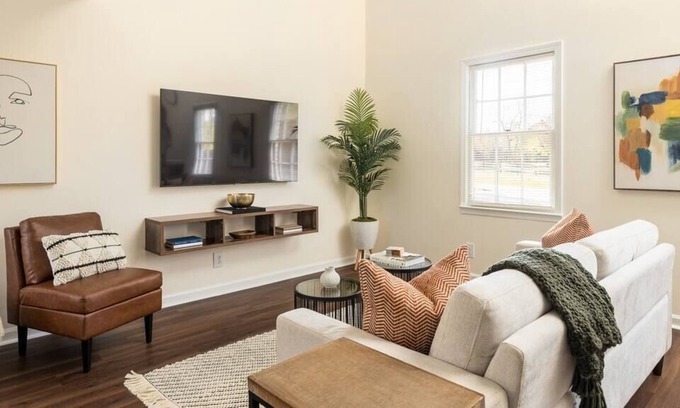 Chattahoochee Hills House | Adorable One Bedroom Loft Oasis in Chatt Hills, GA