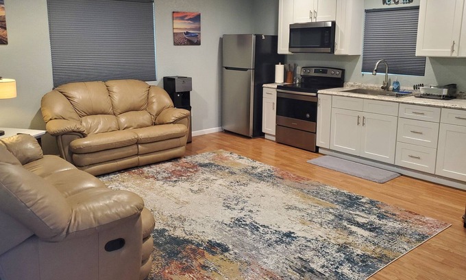 Santa Cruz House | Adorable one bedroom guest house in Santa Cruz ca