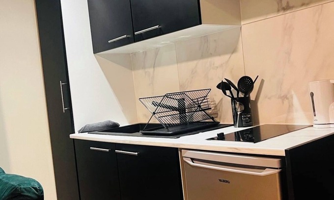 Noisy-le-Sec Apartment | Adorable Studio with WiFi in vibrant Noisy-le-Sec