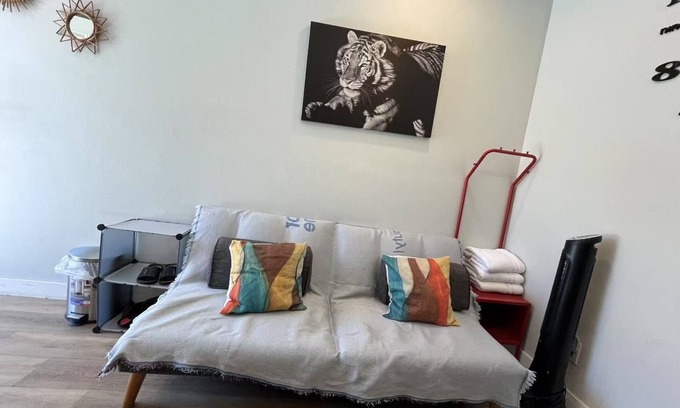 San Gabriel Apartment | Adorable studio with AC in San Gabriel
