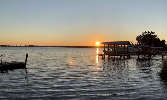 East Palatka House | ADVANCED CLEANING PROTOCOL - PARADISE COVE on the St. John’s River