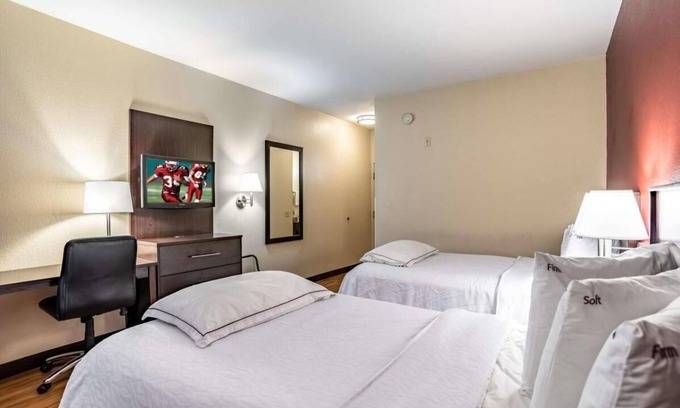Downtown San Antonio Hotel | Adventure Awaits! 2 Pet-Friendly Units, Close to Splashtown San Antonio, Parking