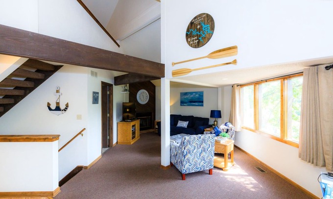 Osage Beach Villa | Adventure Awaits, Private Stand-alone Villa with Boat slip
