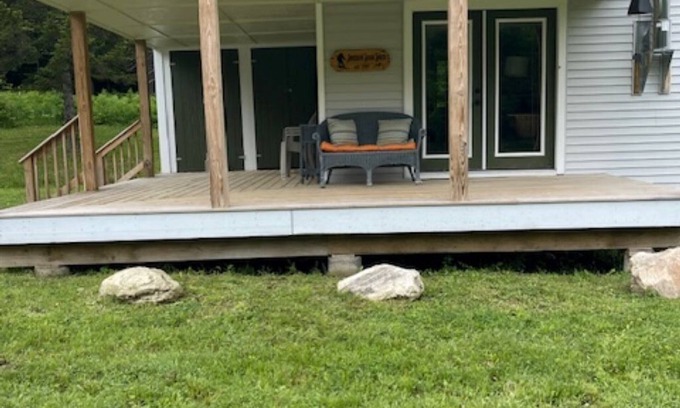 Stratton and Bromley Ski Areas Condo | Adventure Awaits! Within walking distance of Appalachian trail!