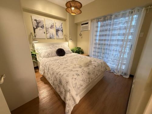 Kapitolyo Apartment | Aesthetic Cozy Modern Condo Apartment