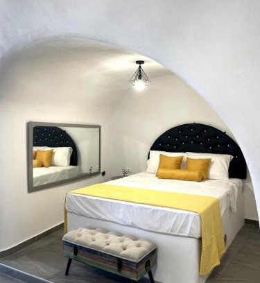 Megalochori Apartment | Aethera Apartments