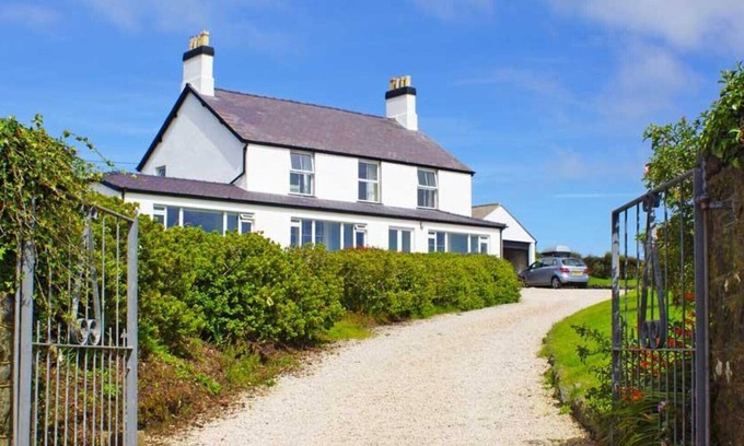 Aberdaron Cottage | Afallon (14) - Six Bedroom Cottage, Sleeps 14