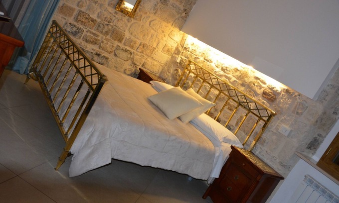 Old Town House | AFFITTACAMERE DIMORA DEL CARMINE