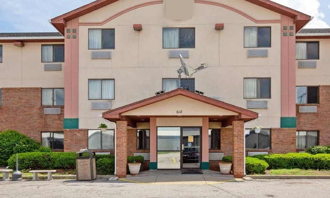Portage House | Affordability Meets Comfort! Pets Allowed, Free Parking Onsite