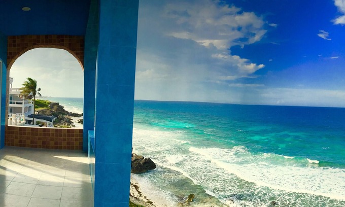 Colonia Meteorologico Apartment | Affordable and Relaxing Ocean Front Rooftop Master Suite w Stunning 360 Views!!!