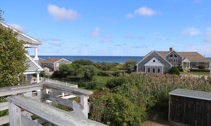 Sandwich Cottage | Affordable cottage near Town Neck Beach with AC