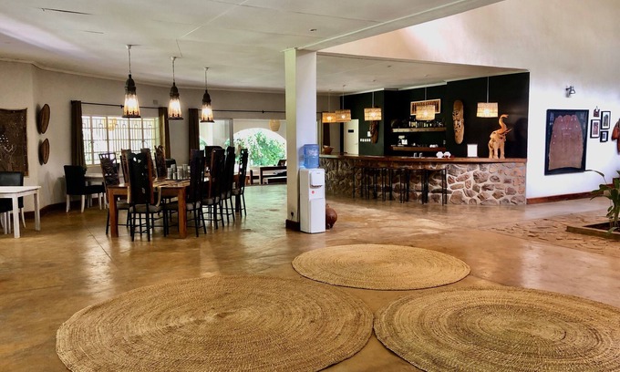 Lilongwe Hotel | Africa House Malawi