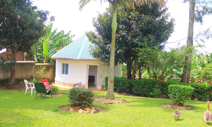 Fort Portal House | Afro Homestay