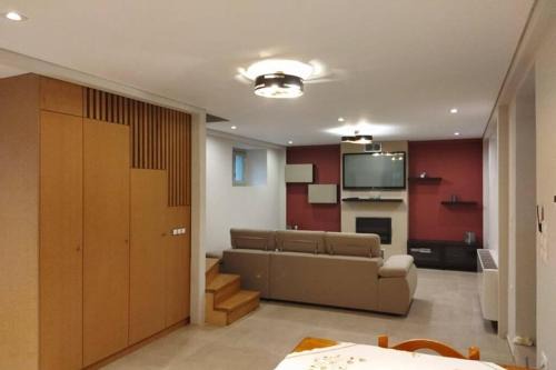 Leonidio Apartment | Afroditis's & Makis's apartment 2