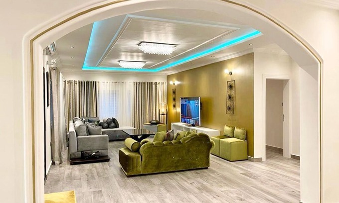 Freetown Apartment | After 5 Apartment 3, 2 spacious en-suite bedrooms