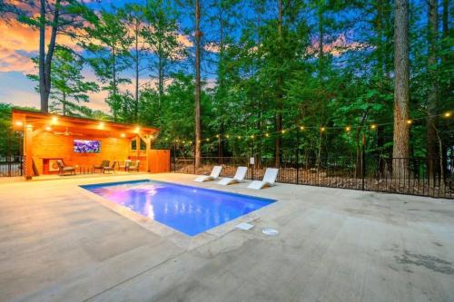 Broken Bow House | After the Sunset 1-Level 5BR Pool - Arcade