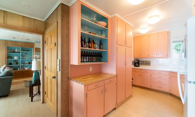 Eddyville House | Agate Beach Oceanfront Lodge