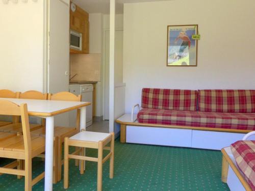 Les Allues Apartment | Agréable 2 Pièces Cabine Exposé Sud, Skis aux Pieds - Résidence Le Pralin, Les Allues - FR-1-182-97