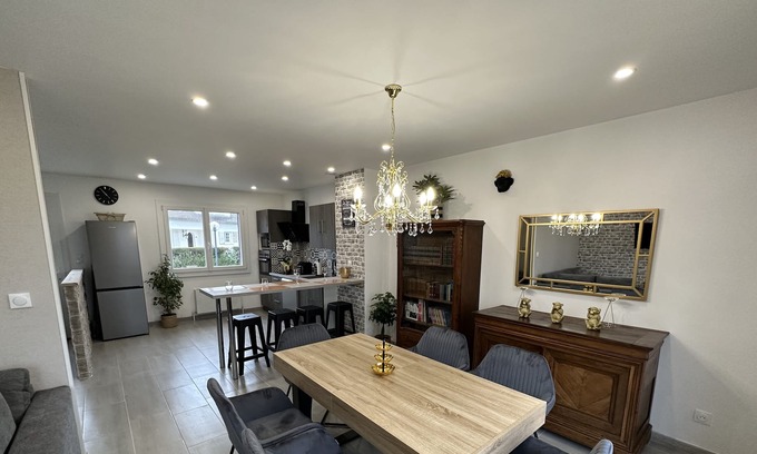Joinville House | Agréable Maison Avec Jardin et Balcon à Joinville