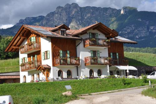 Cavalese House | Agriturismo Pianrestel