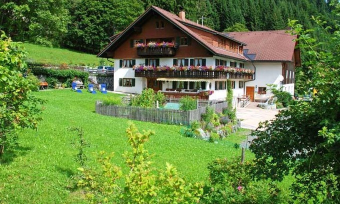 Bad Hindelang Apartment | Ahornblick - Ferienhof Ammann