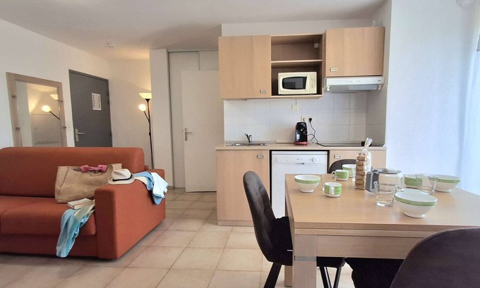Santa-Maria-Poggio Apartment | Air-conditioned apartment for 4/6 people near beach with two bedrooms