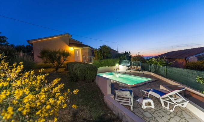 Montizana Villa | Air Conditioned Private Villa with Private Pool and Panoramic Views
