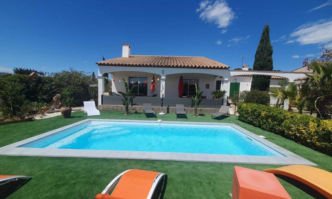 Pollestres Villa | Air-conditioned villa with private swimming pool 8 persons Classified 4*.
