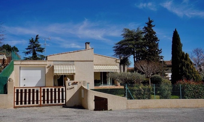 Manosque Villa | Air-conditioned villa facing south with pool and fireplace at the foot of Mont d'Or