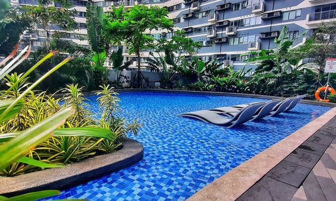 San Antonio Condo | Air Residences-Modern studio w/City skyline view