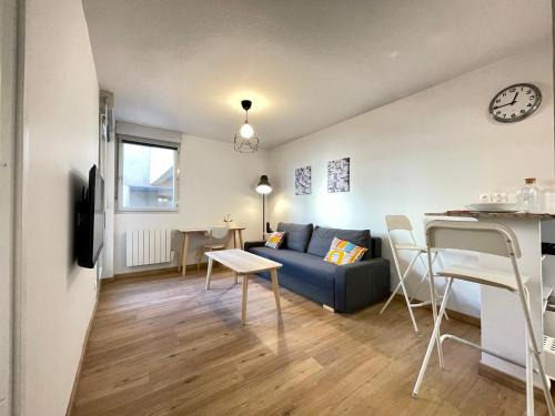 Minimes - Barriere de Paris Apartment | Airbus by Yumē