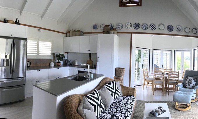 Pauanui House | Airfield property that has a beach vista, enjoy the sunny north-facing bbq area