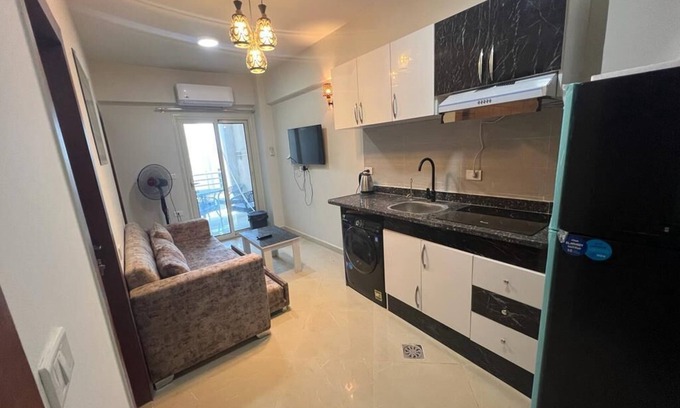 Village Road Ski Chalet | Airport 2-bedroom chalet with WiFi, AC Red Sea ,Hurghada